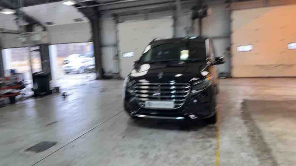 More views of Mercedes-Benz V Class