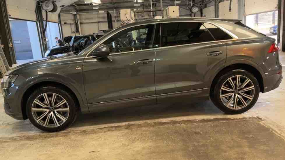 More views of Audi Q8