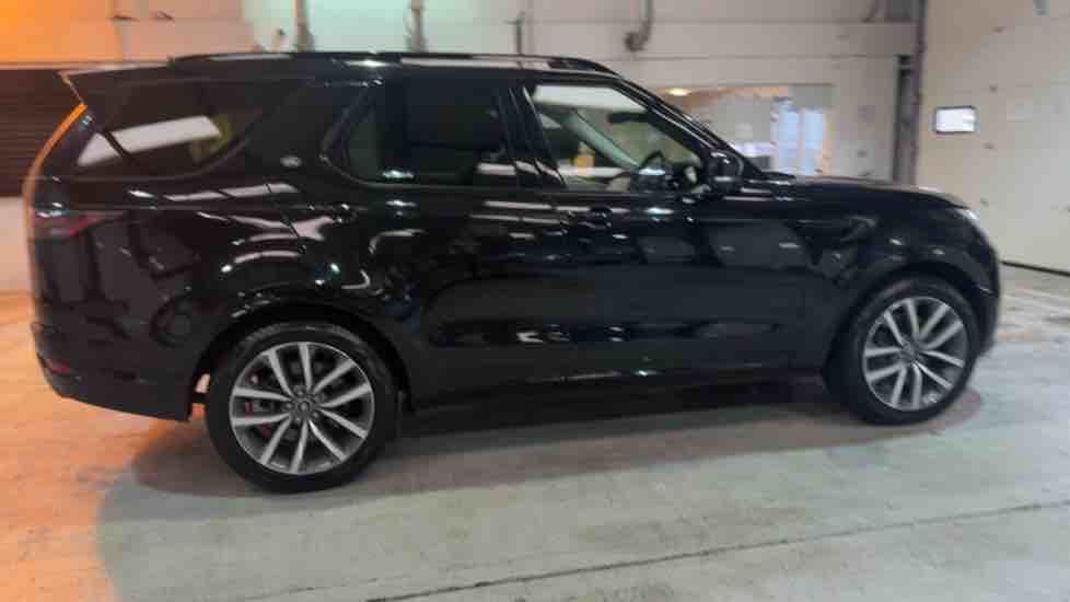 More views of Land Rover Discovery