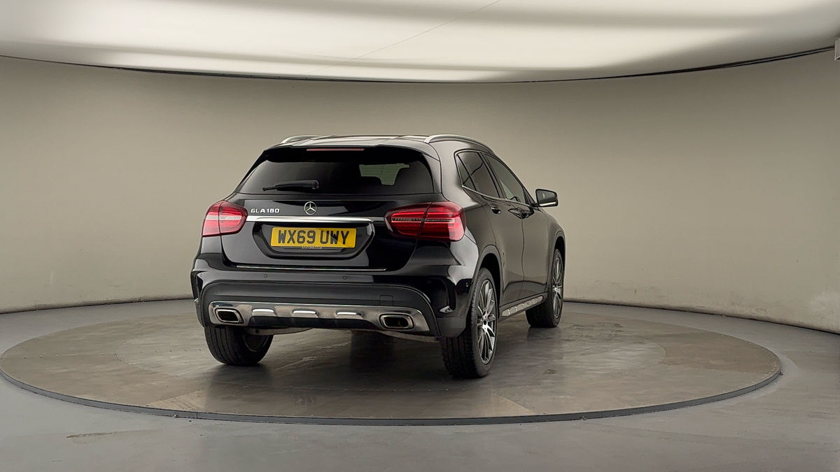 More views of Mercedes-Benz GLA