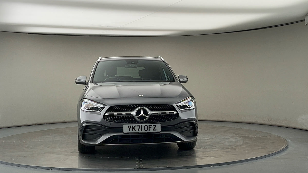 More views of Mercedes-Benz GLA