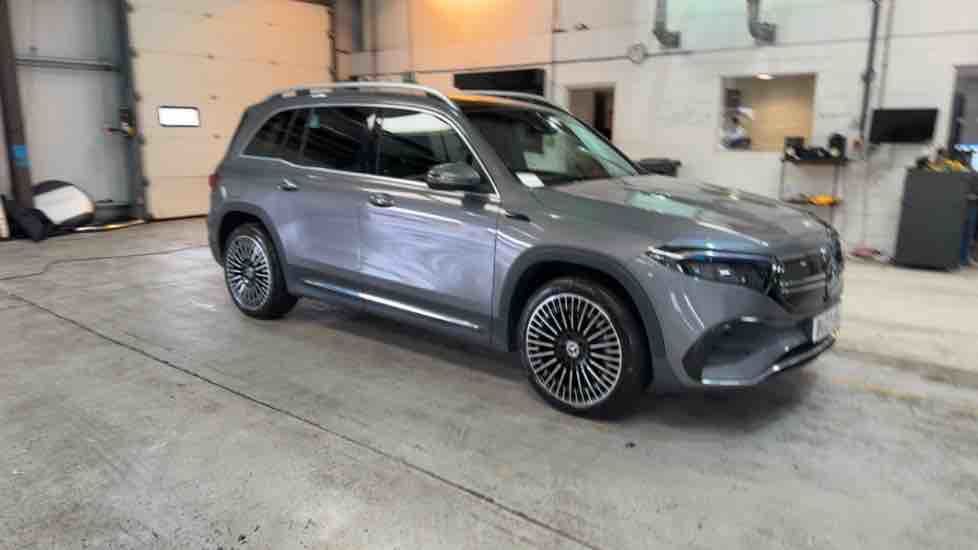 More views of Mercedes-Benz EQB