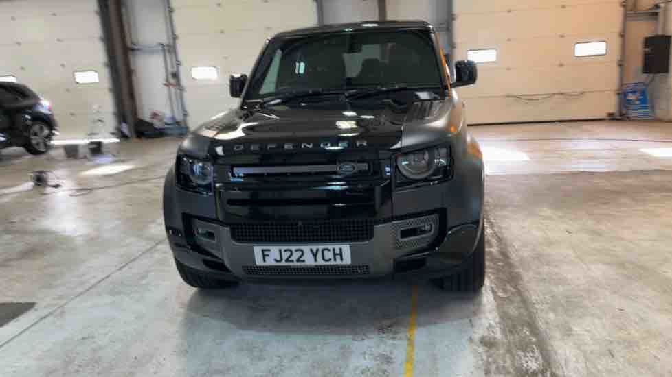 More views of Land Rover Defender 110