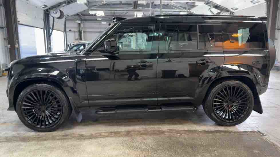 More views of Land Rover Defender 110