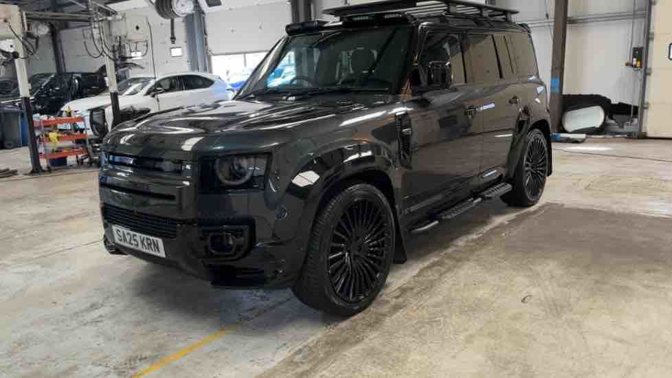 More views of Land Rover Defender 110