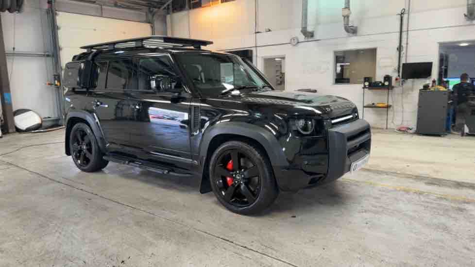 More views of Land Rover Defender 110