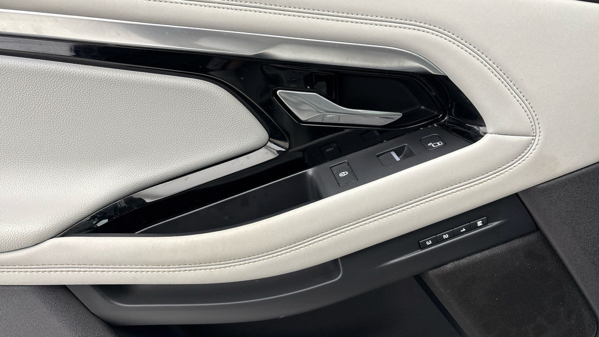 Land Rover Range Rover Evoque Image 19