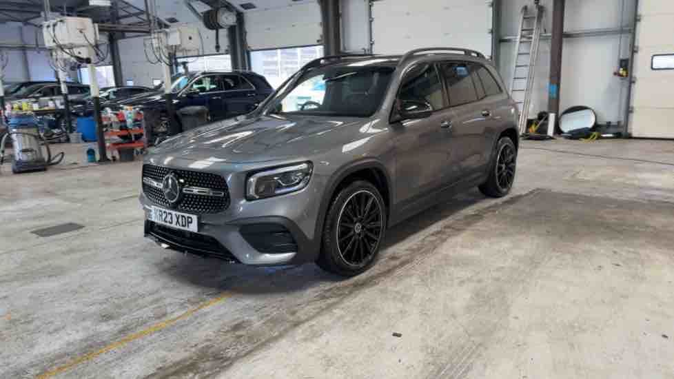 More views of Mercedes-Benz GLB