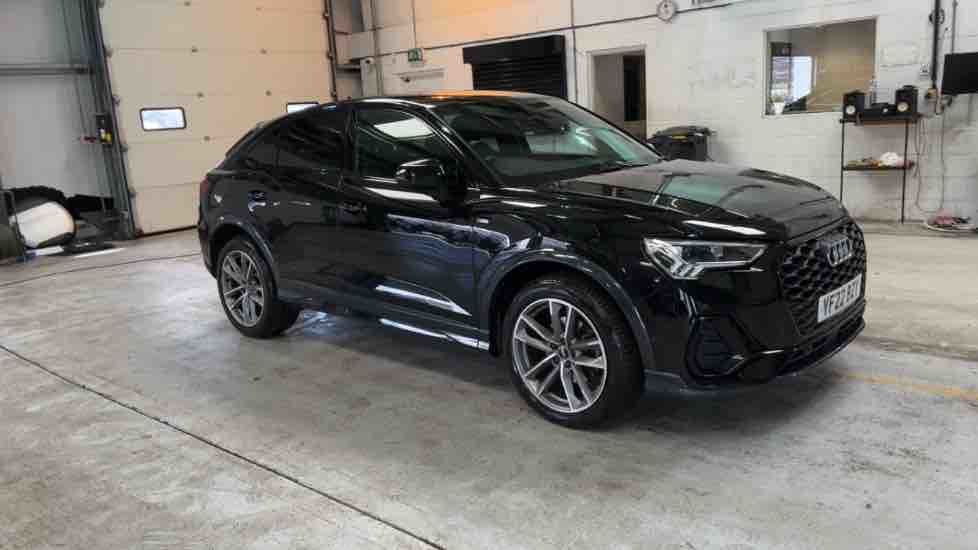More views of Audi Q3