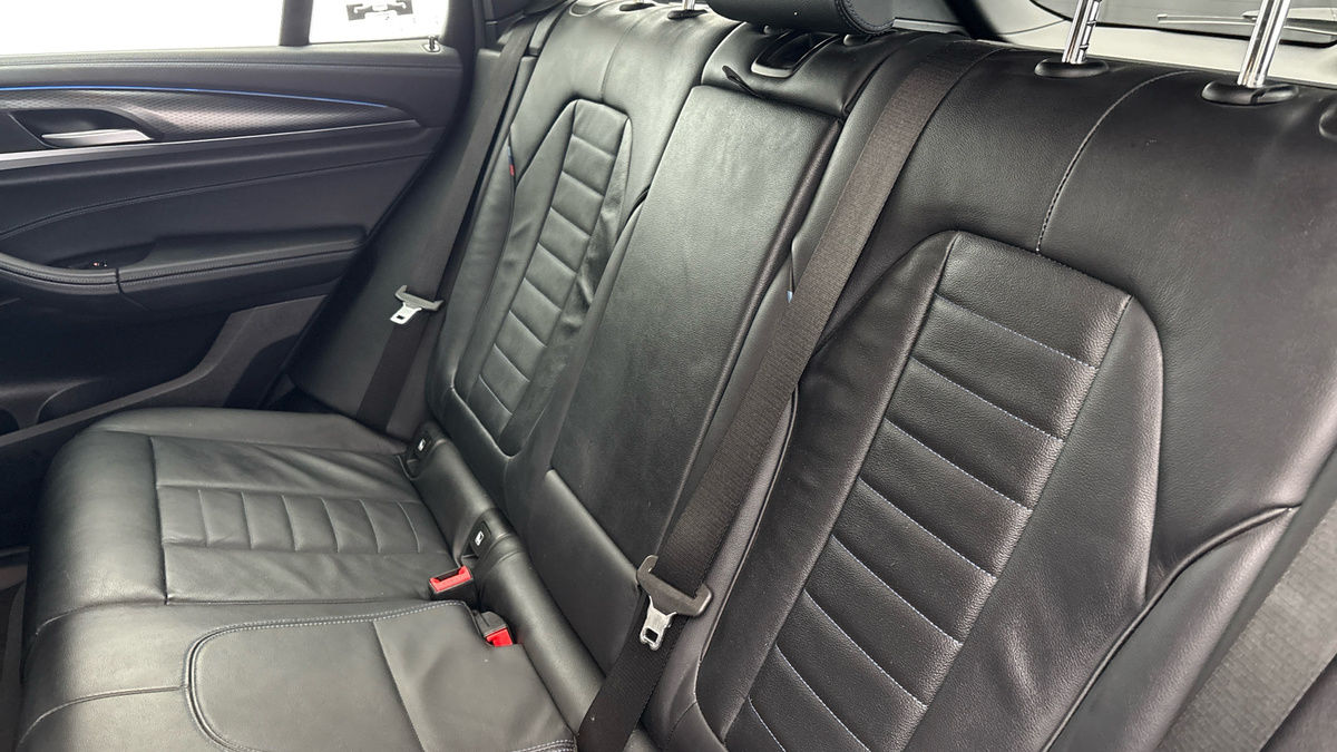 BMW X3 Image 8