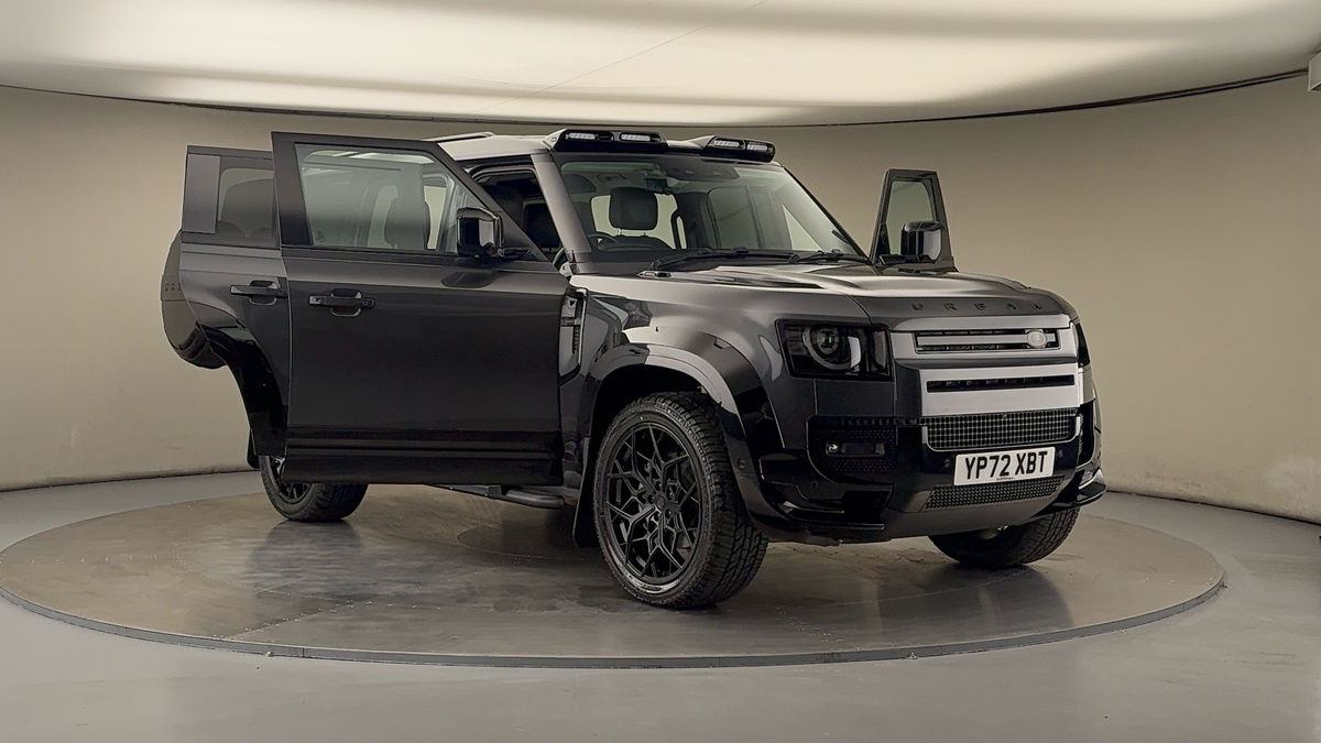 More views of Land Rover Defender 110