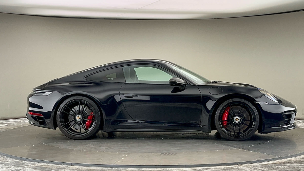 More views of Porsche 911