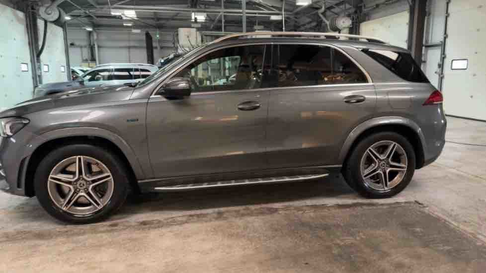 More views of Mercedes-Benz GLE