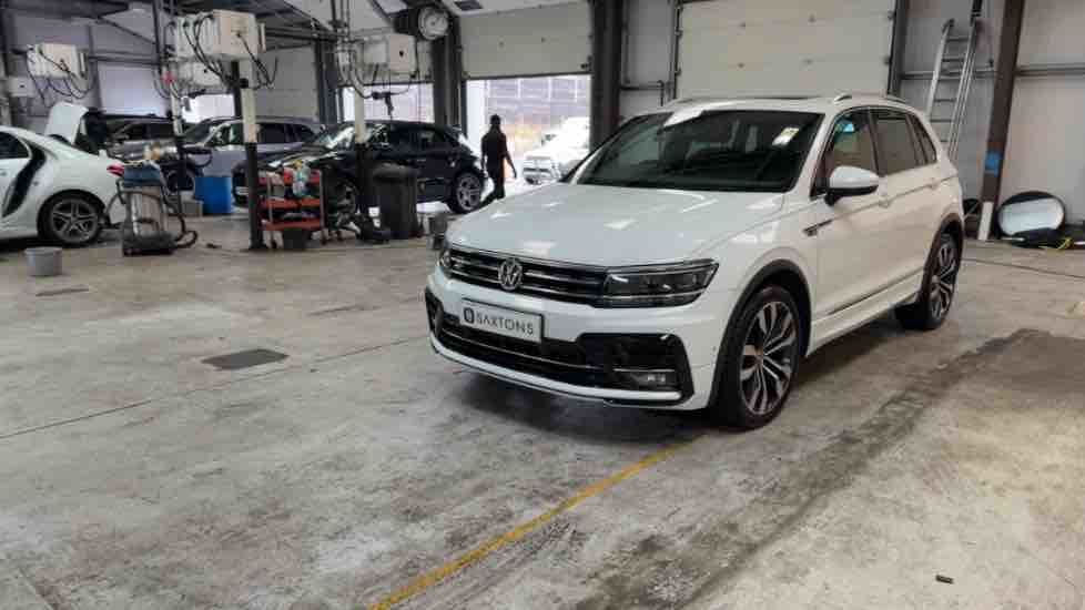 More views of Volkswagen Tiguan