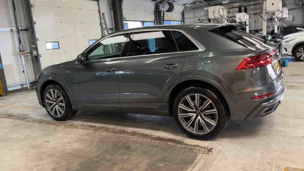 More views of Audi Q8