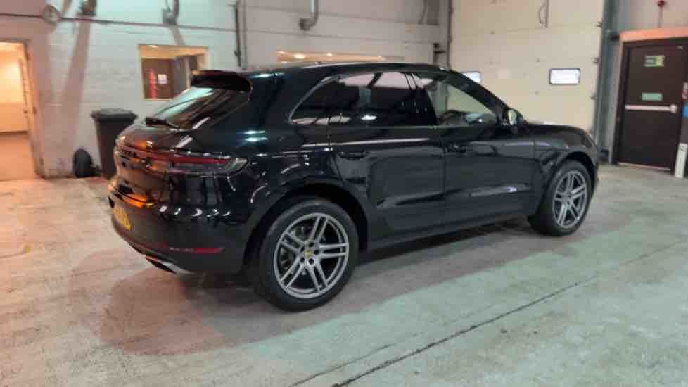 More views of Porsche Macan