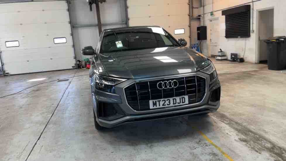 More views of Audi Q8