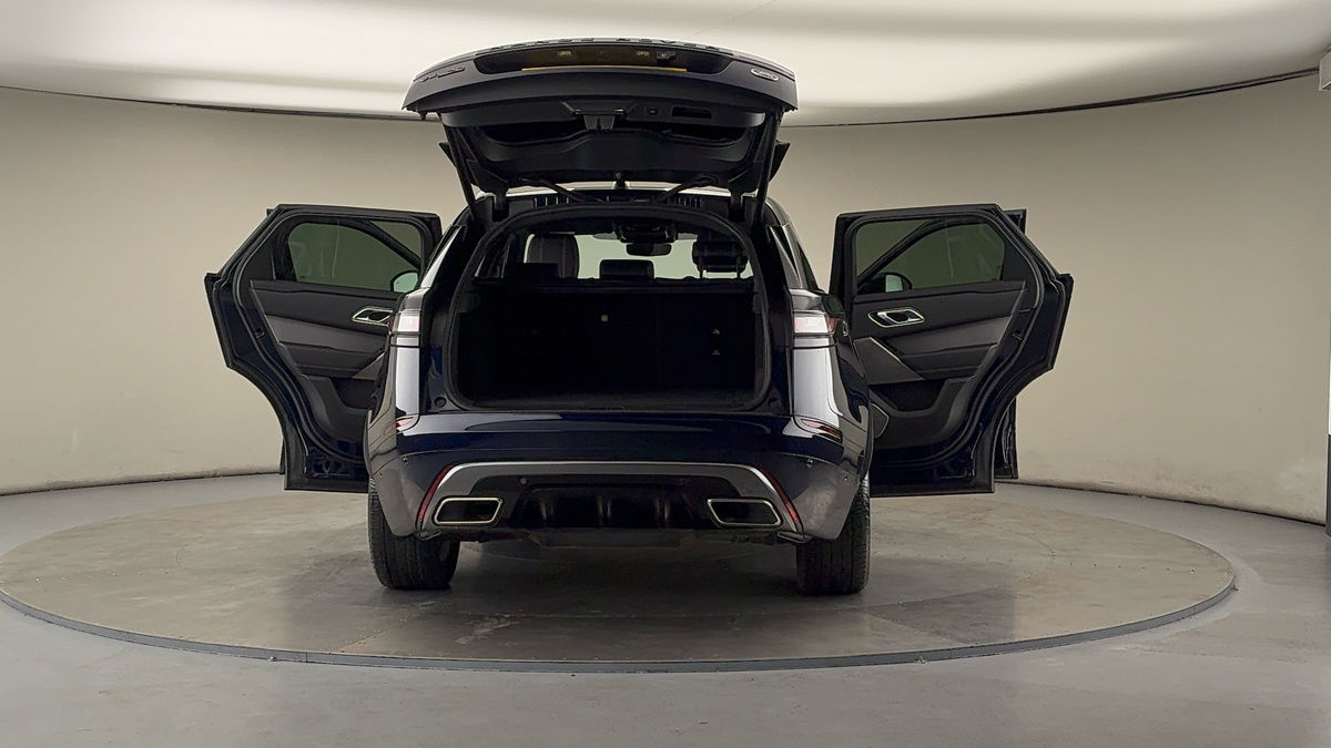 More views of Land Rover Range Rover Velar