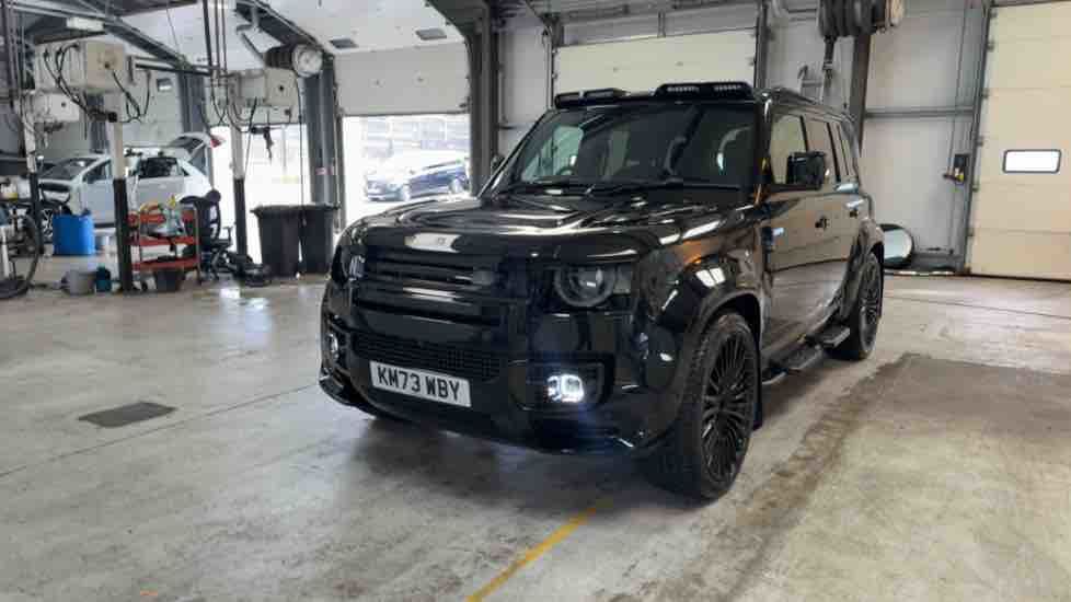 More views of Land Rover Defender 110