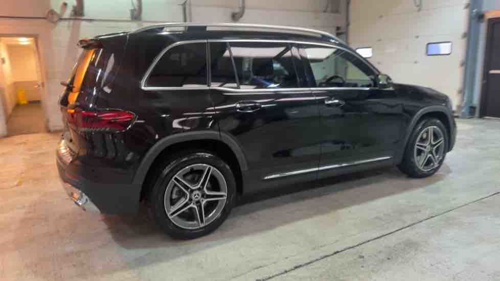 More views of Mercedes-Benz GLB