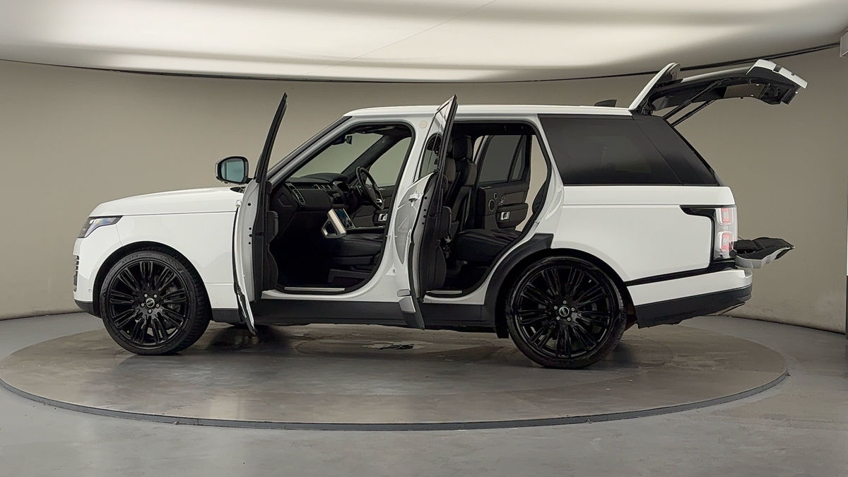 More views of Land Rover Range Rover