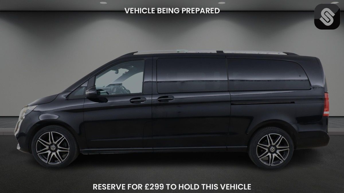 Mercedes-Benz V Class Image 11