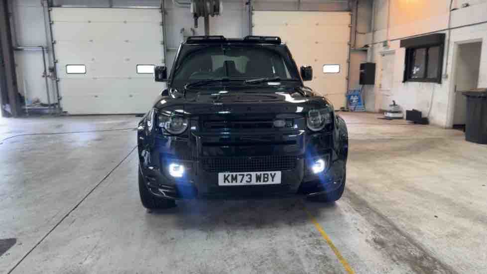 More views of Land Rover Defender 110