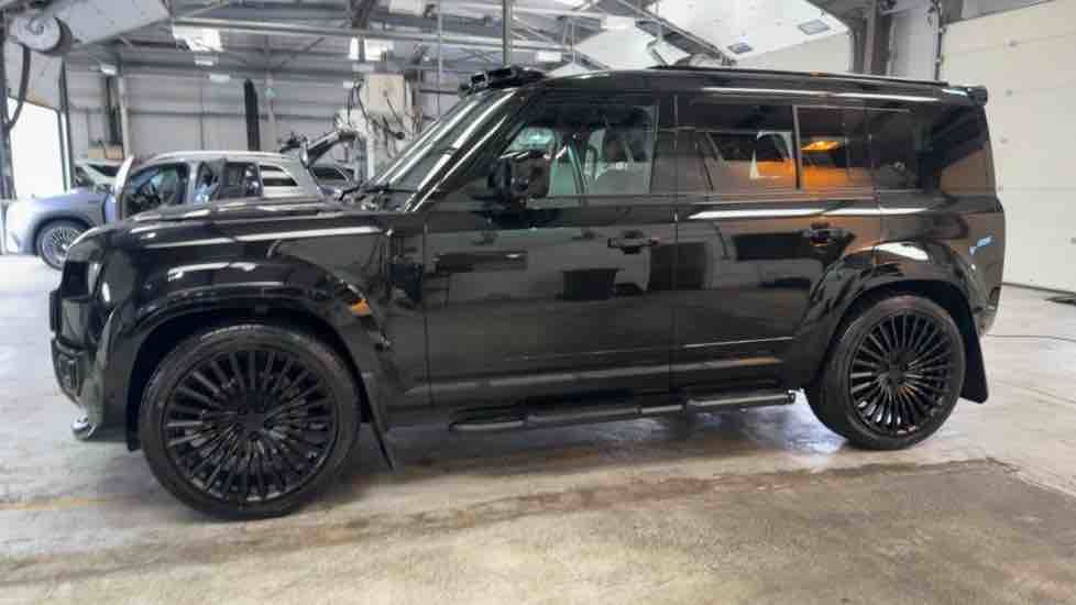More views of Land Rover Defender 110