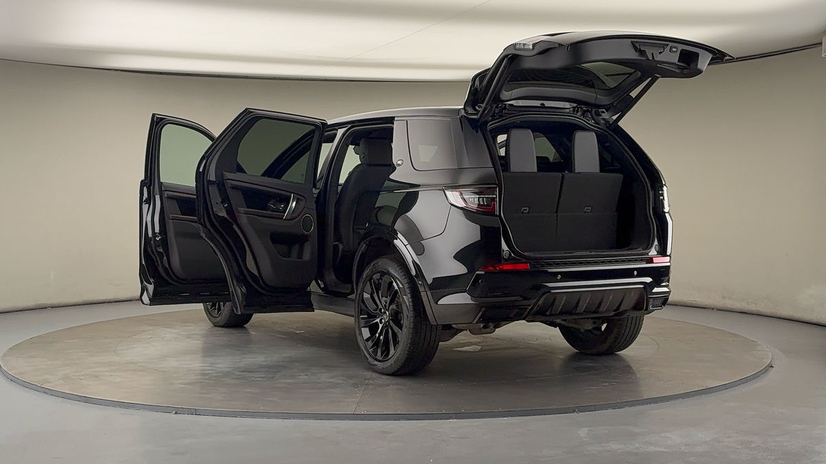 Land Rover Discovery Sport Image 23