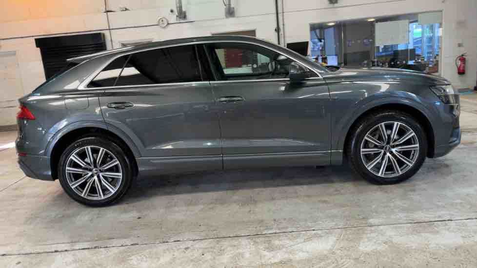 More views of Audi Q8