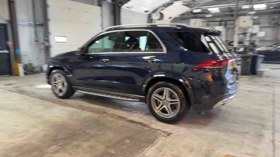 More views of Mercedes-Benz GLE