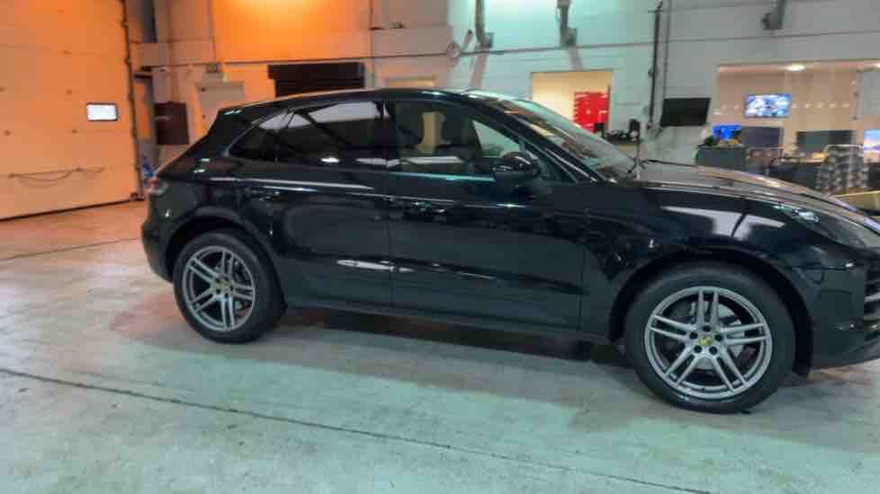 More views of Porsche Macan