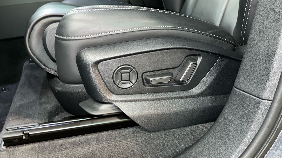 Audi Q7 Image 6