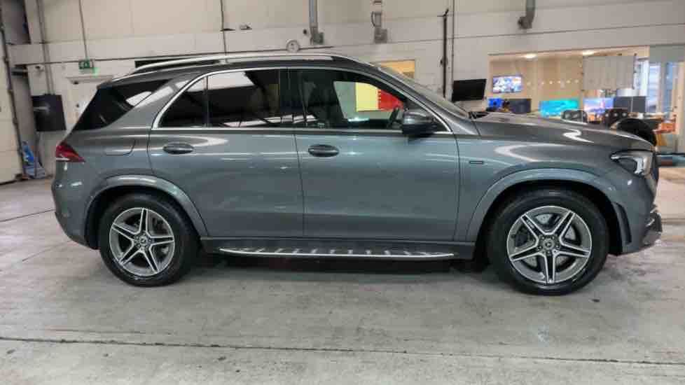 More views of Mercedes-Benz GLE