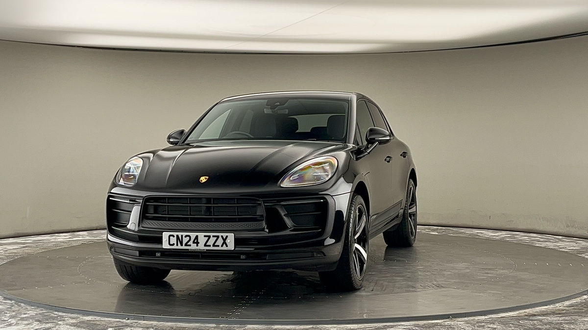 More views of Porsche Macan