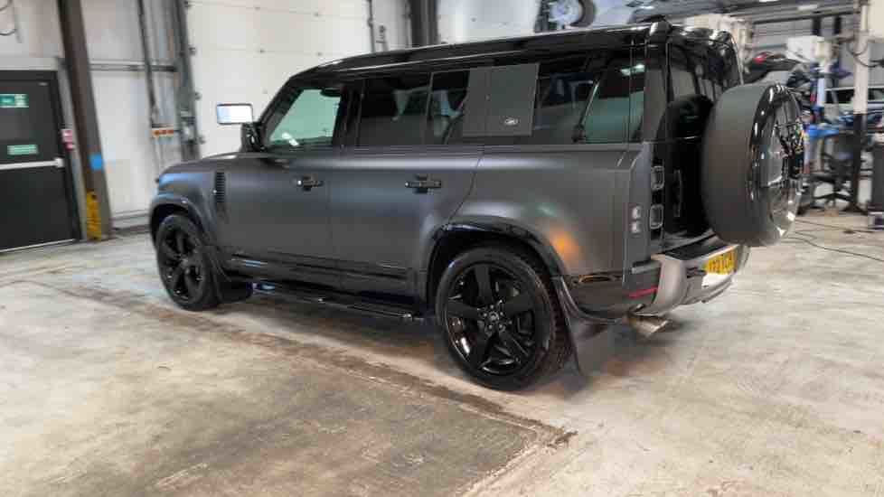More views of Land Rover Defender 110