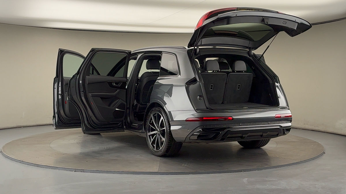 Audi Q7 Image 23