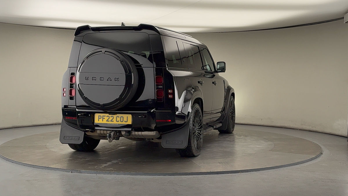 More views of Land Rover Defender 110
