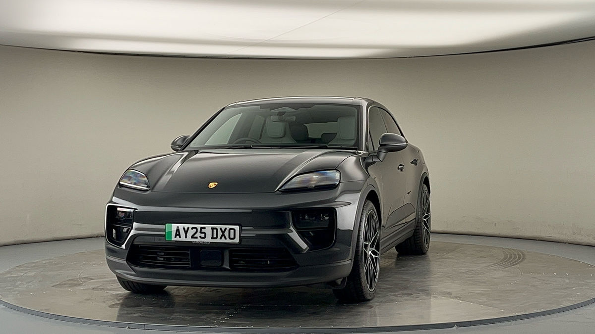 More views of Porsche Macan