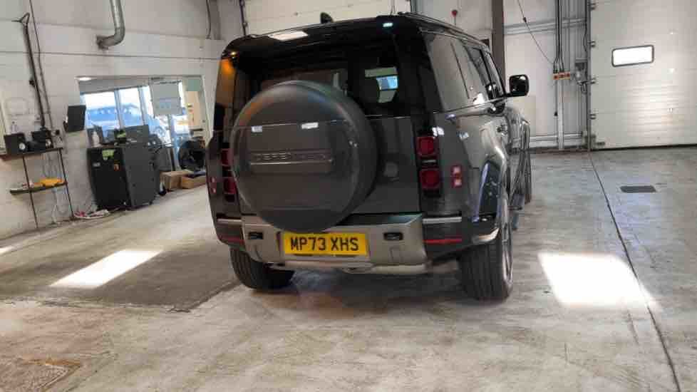 More views of Land Rover Defender 110