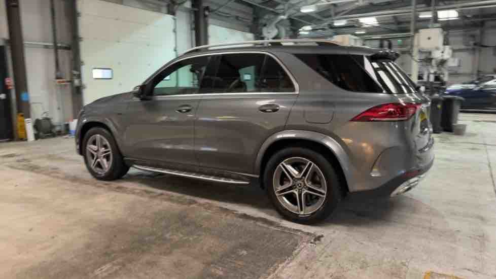 More views of Mercedes-Benz GLE