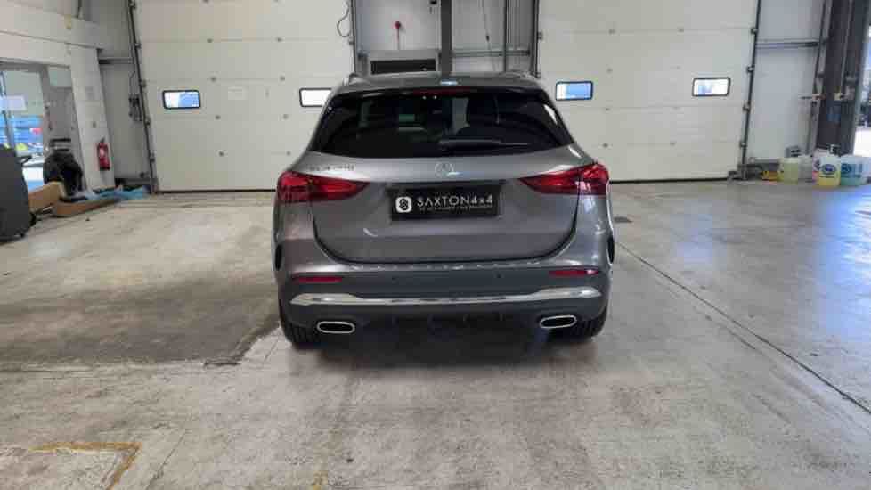 More views of Mercedes-Benz GLA