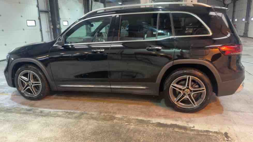 More views of Mercedes-Benz GLB
