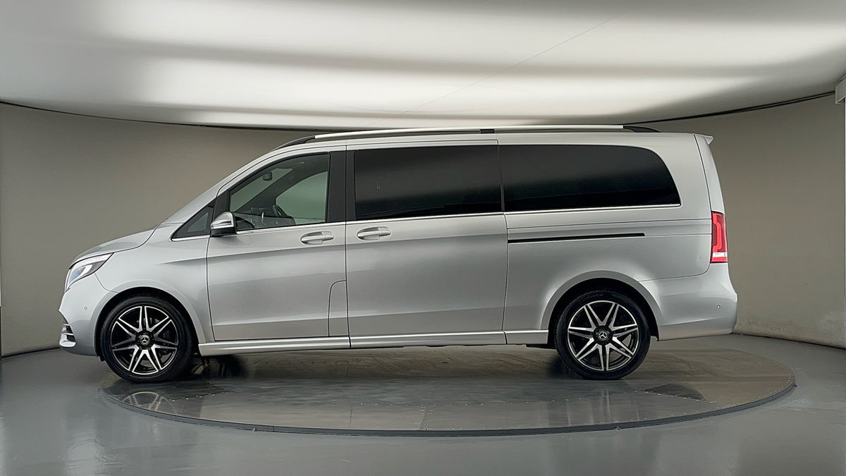 Mercedes-Benz V Class Image 15