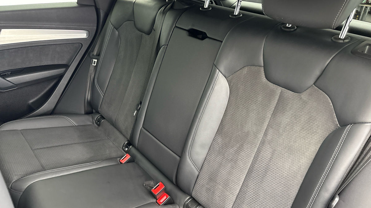 Audi Q5 Image 8