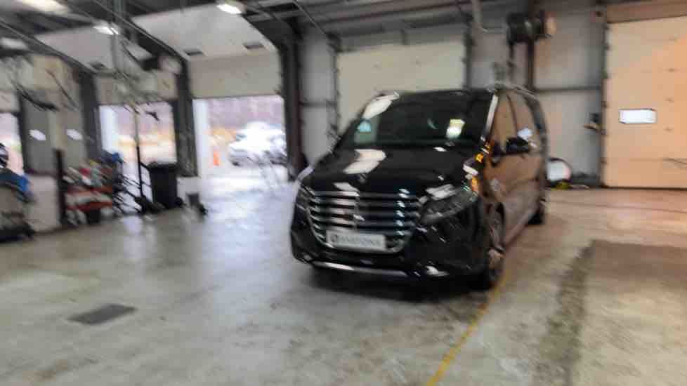 More views of Mercedes-Benz V Class