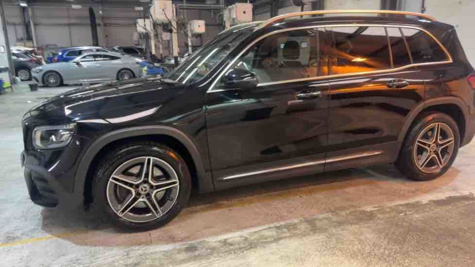 More views of Mercedes-Benz GLB