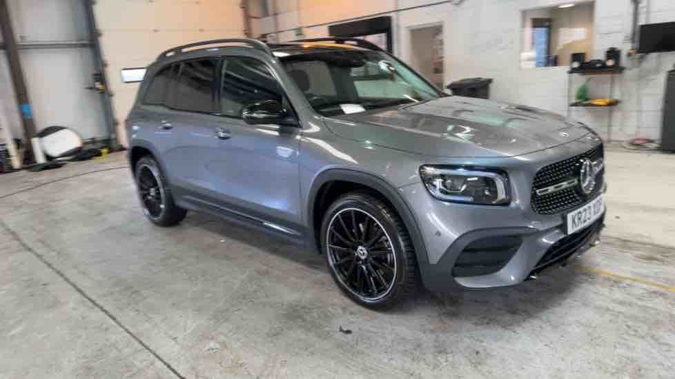 More views of Mercedes-Benz GLB