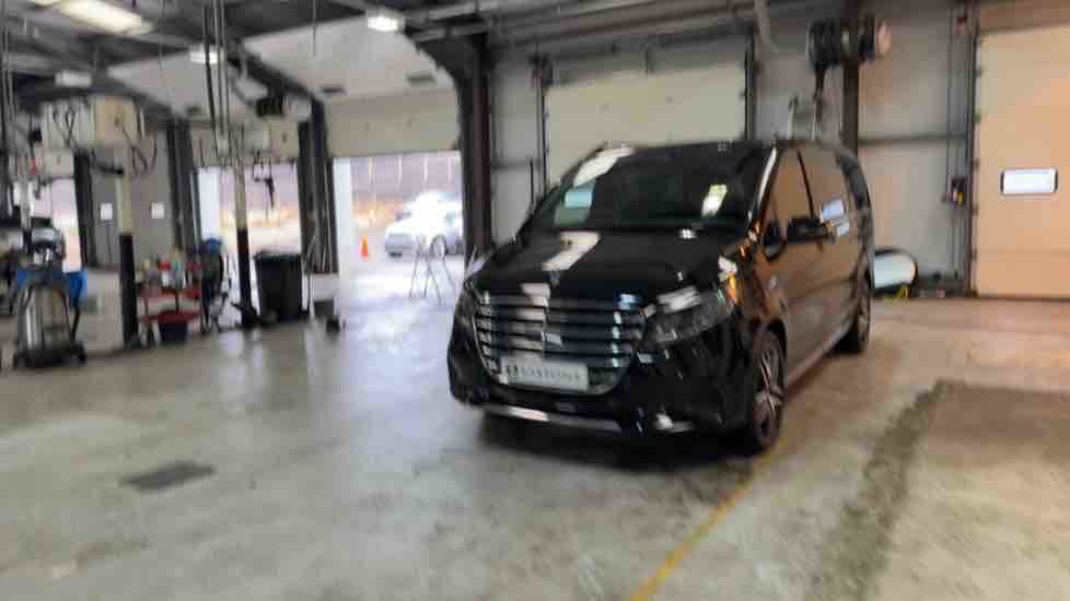 More views of Mercedes-Benz V Class