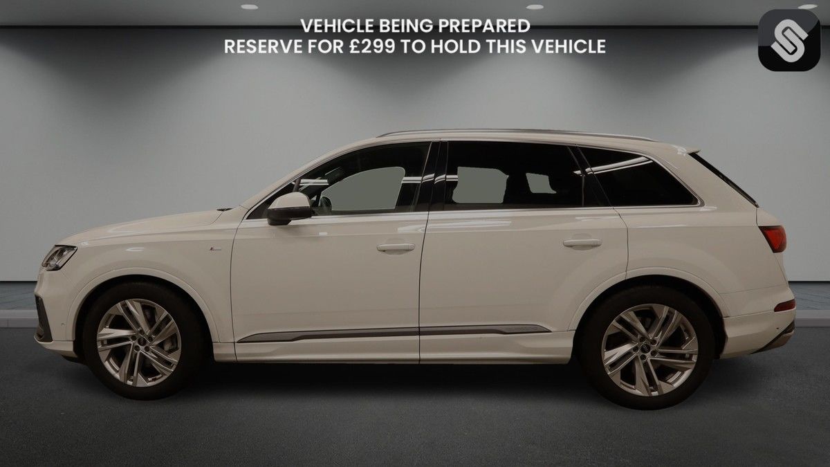 Audi Q7 Image 6